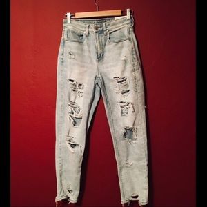 American Eagle Mom Jeans